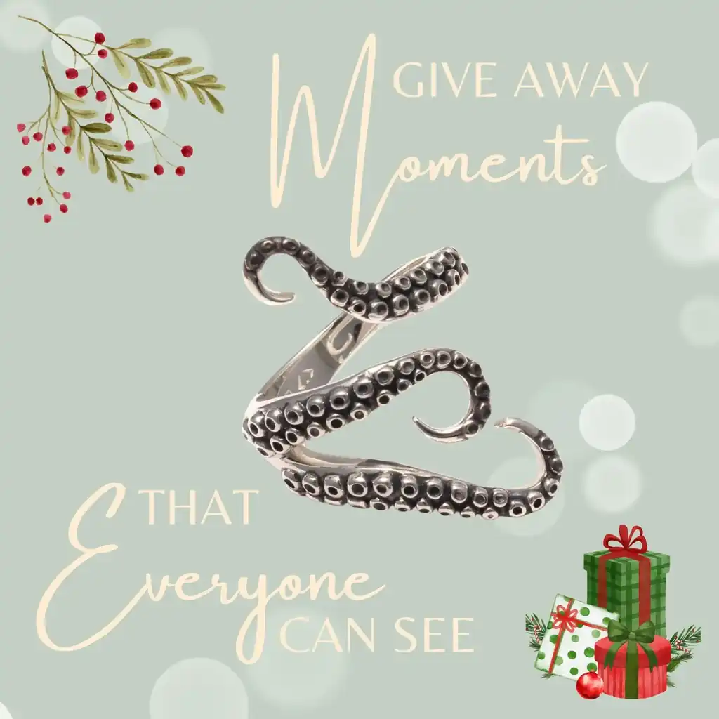 Sustainable jewelry for special moments - octopus ring in 925 sterling silver, perfect as a Christmas gift.